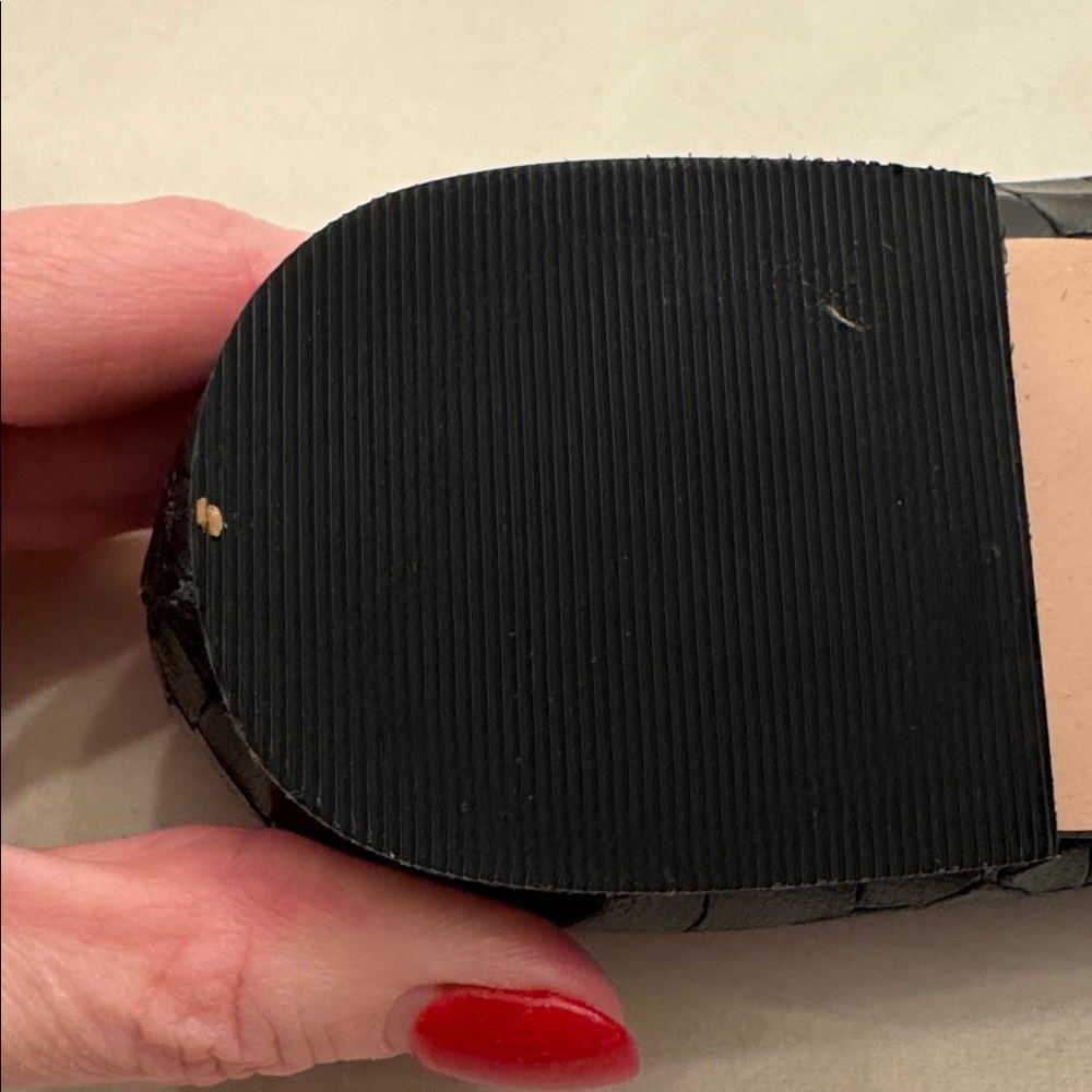 NWOT/B Corso Como Jullia Croc Embossed Black Flats, sz 7 - Picture 5 of 7